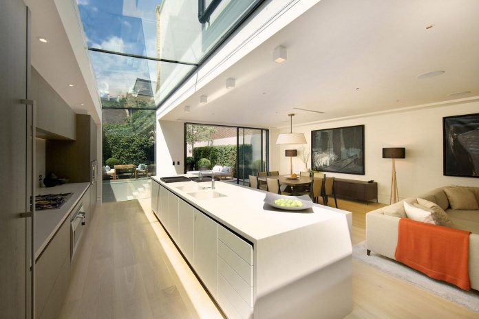 historic-mews-house-re-built-contemporary-style-notting-hill-london-06