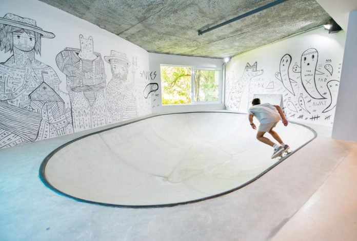 man-cave-industrial-inspired-home-young-lover-skating-surfing-socialising-12