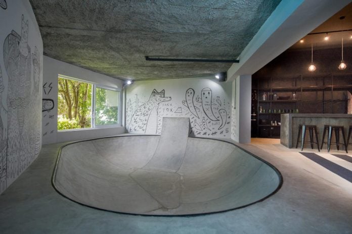 man-cave-industrial-inspired-home-young-lover-skating-surfing-socialising-14