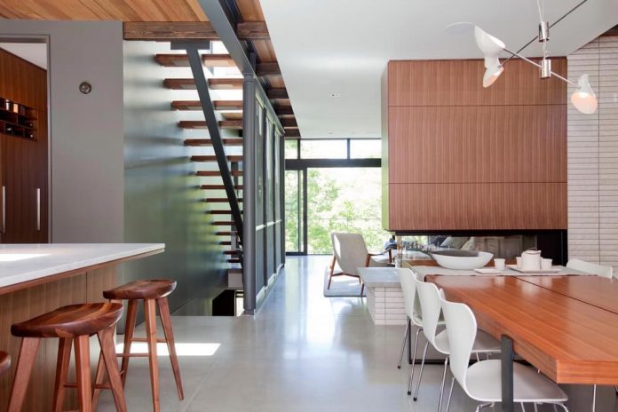mid-century-home-design-exposed-structural-steel-beam-clear-fir-wood-ceilings-04