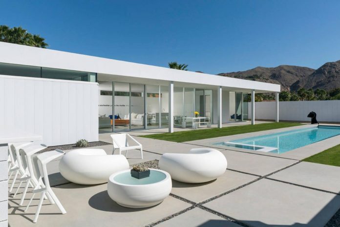 midcentury-modern-white-house-palm-springs-california-03