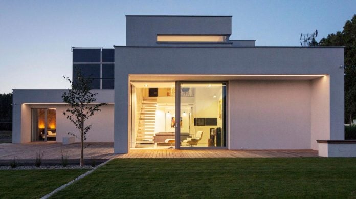 modern-environmentally-friendly-house-designed-bxbstudio-boguslaw-barnas-09