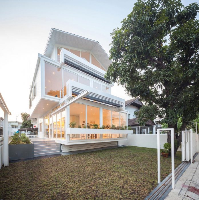 o-art-im-house-overlapping-floor-one-one-giving-sense-widen-space-setback-rule-04
