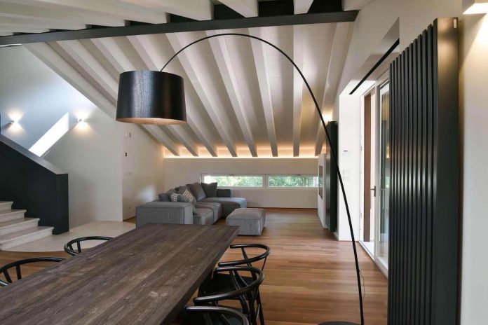 renovation-extension-old-attic-contemporary-spacious-home-01