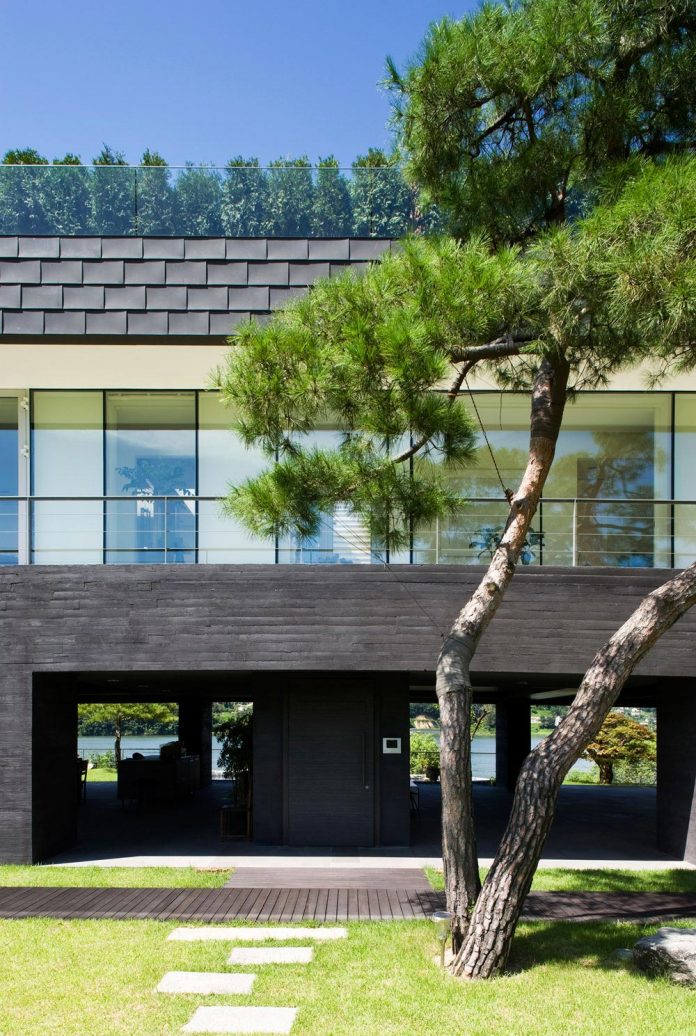 spacious-modern-residence-gyeonggi-south-korea-great-views-lake-10