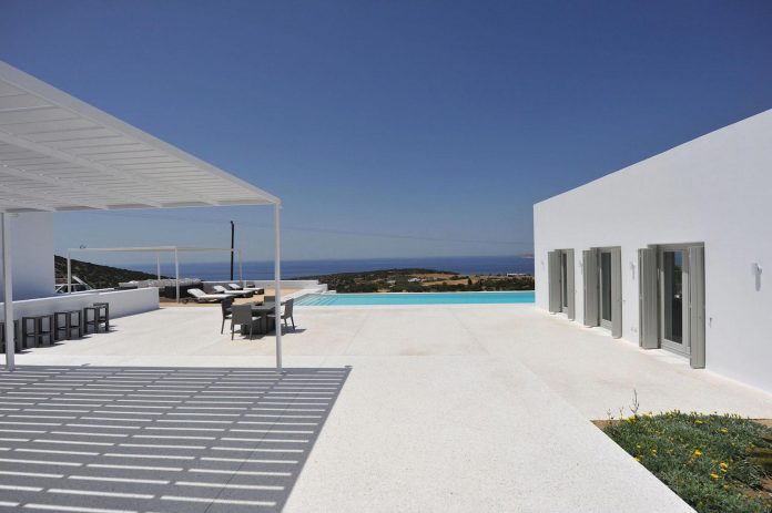 summer-house-sea-views-located-island-paros-cyclades-03