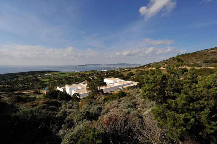 summer-house-sea-views-located-island-paros-cyclades-13