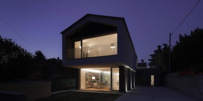 t-shaped-contemporary-house-outskirts-treviso-42