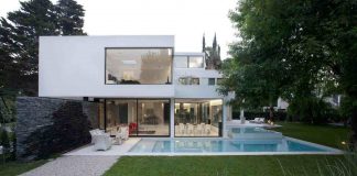Carrara House by Andres Remy Arquitectos