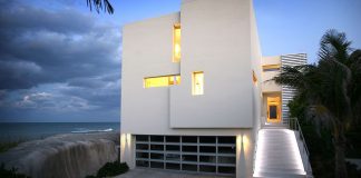 Beach Road 2 Residence by Hughes Umbanhowar Architects