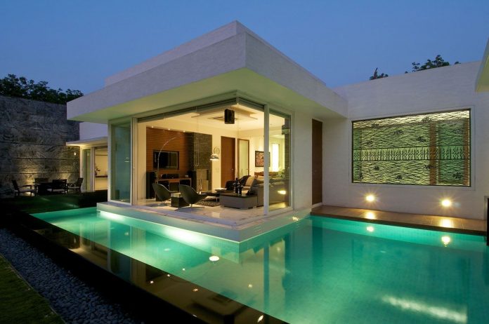 Dinesh Mills Bungalow by Atelier dnD