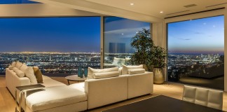 Grandview Drive by Whipple Russell Architects