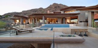 Home in Paradise Valley by Swaback Partners and David Michael Miller Associates