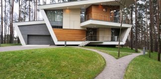 Gorki House near Moscow by Atrium Architects