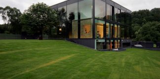 Glass House in Lithuania by G.Natkevicius & Partners