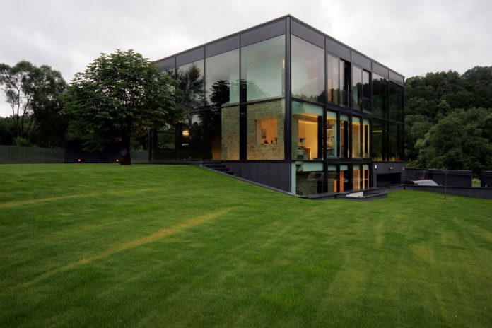 Glass House in Lithuania by G.Natkevicius & Partners
