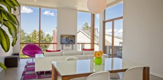 Phinney Modern house by Pb Elemental