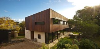 Point Lonsdale Beach House by Baenziger Coles