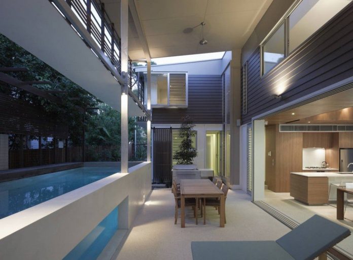 Sunshine Beach House by Bark Design Architects