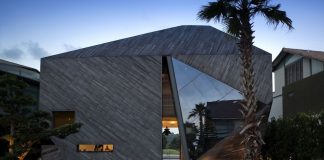 The Diamond House by Formwerkz Architects