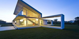 Ultramodern Villa T by Architrend Architecture