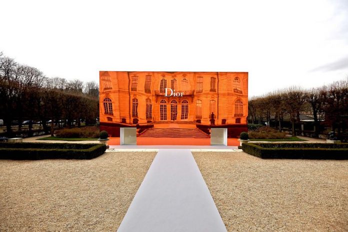 The Dior SS 2014 Fashion Show at Musée Rodin
