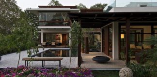 Courtyard House by Hiren Patel Architects