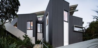 Seatoun Heights House by Parsonson Architects