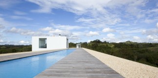 150M Weekend House by Shinichi Ogawa & Associates