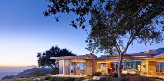 Carpinteria Foothills Residence by Neumann Mendro Andrulaitis