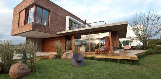 Casa Maritimo by Seferin Arquitectura
