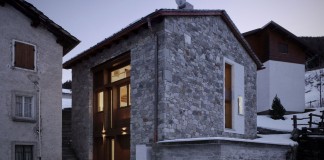 Casa Up by Es Arch – Enrico Scaramellini Architetto