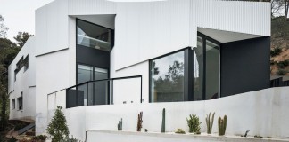 House AT by MIRAG Arquitectura i Gestió