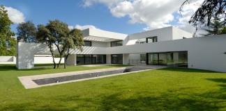 La Florida Residence by Otto Medem Architecture