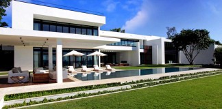 Stunning Waterfront Modern Masterpiece by Ralph Choeff in Miami Beach