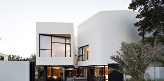Ultramodern Mop House by AGI Architects