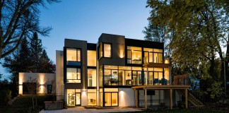 Ottawa River House by Christopher Simmonds Architect