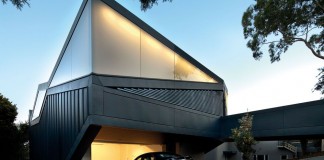 Pitched Roof House by Chenchow Little