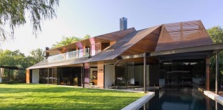 The Contemporary Peninsula Residence by Bercy Chen Studio