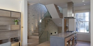 Butterfly Loft Apartment by Tigg and Coll Architects