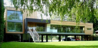 Hind House by John Pardey Architects