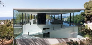 Mana Glass House by AABE