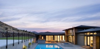 Badger Mountain House by First Lamp Architecture