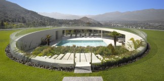 House in Vitacura by Izquierdo Lehmann