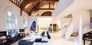 The Church Conversion into an Contemporary Ultramodern Residence by Gianna Camilotti