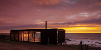 Remote House by Felipe Assadi