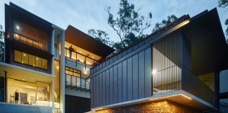 Bardon House by Bligh Graham Architects