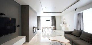 Minimal Style and White Colour Theme of House 02 by Ramunas Manikas