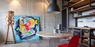Concrete Wall Apartment in Krasnogorsk by Studio Odnushechka