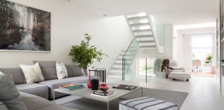 Elegant Victorian Style of Saint Petersburgh Place Residence in London